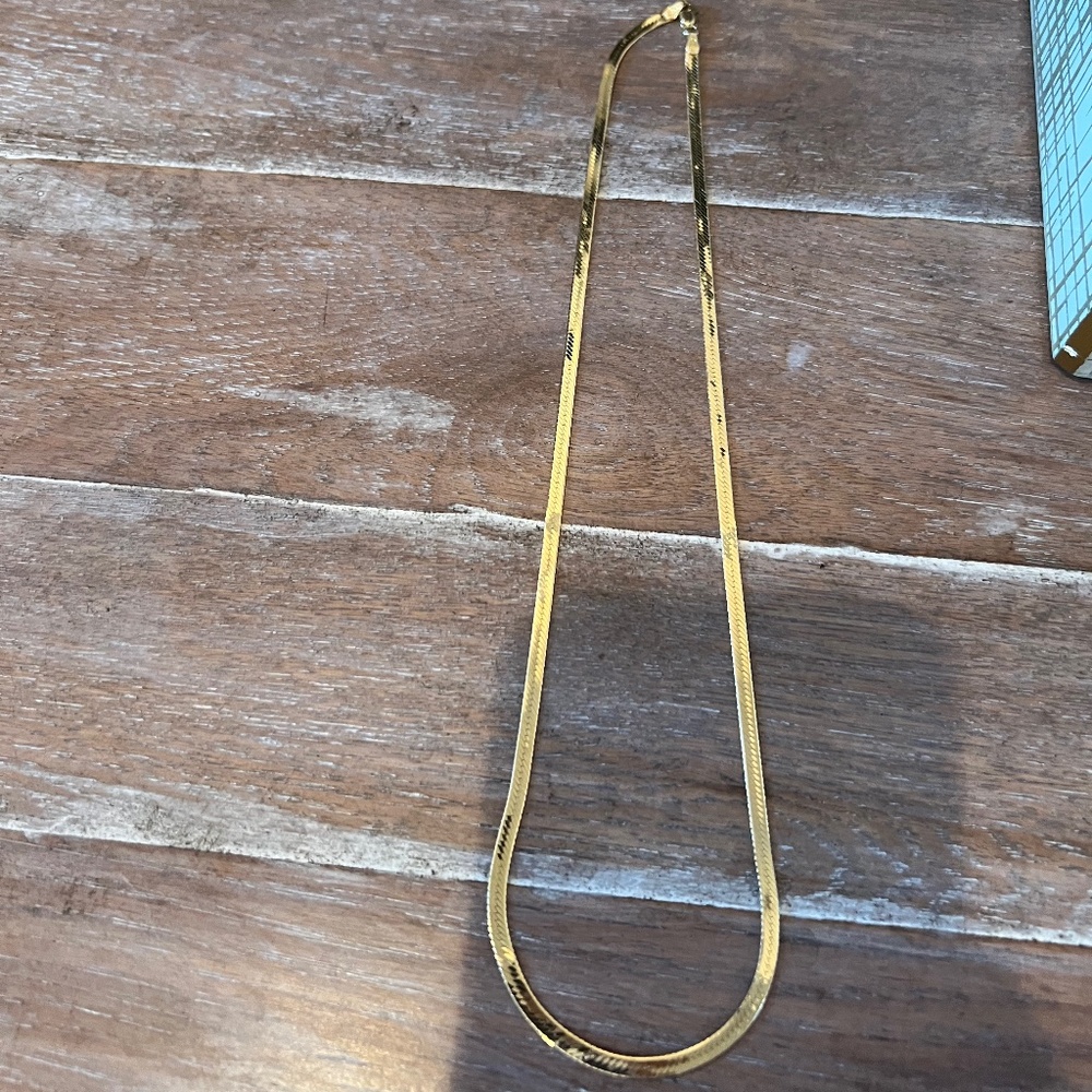 14kt Yellow Gold Herringbone Chain - Picture 6 of 7